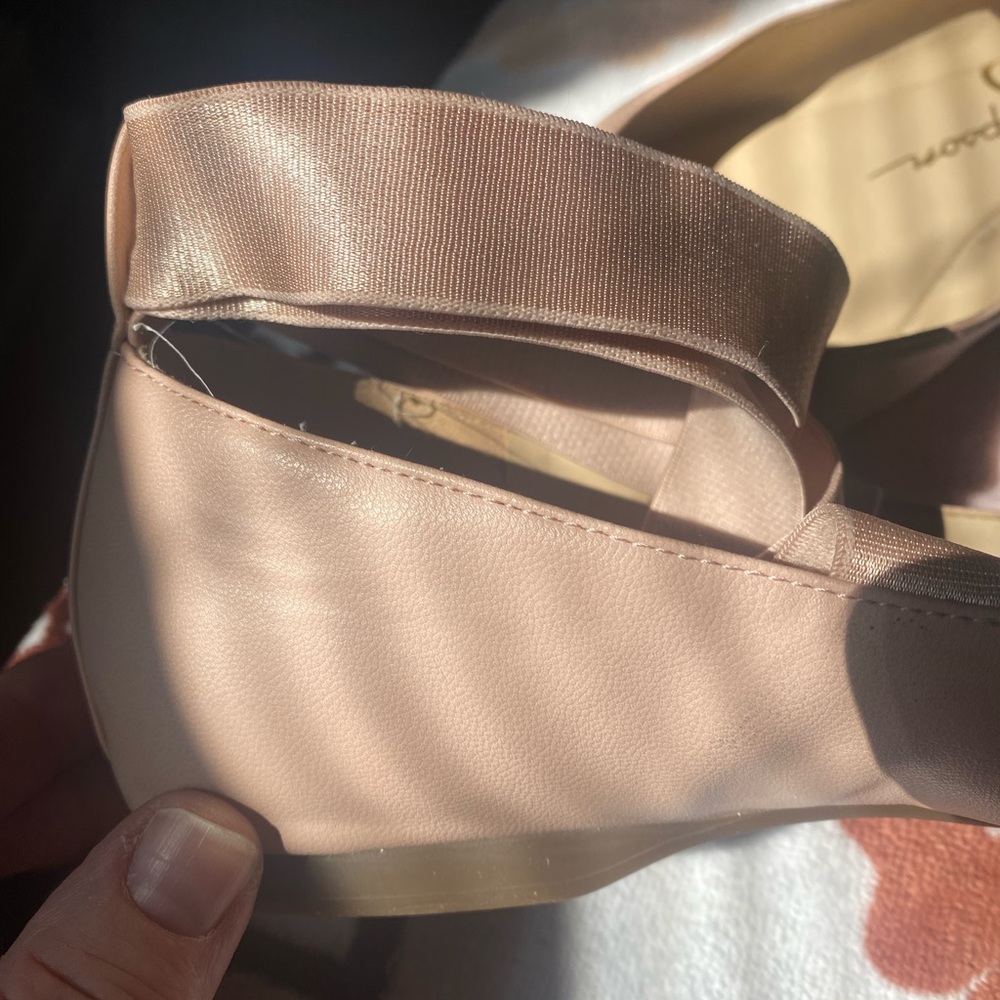 Jessica Simpson leather ballet style flats - Picture 2 of 16